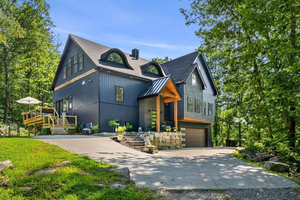 122 Valley Street, Laconia, NH 03246