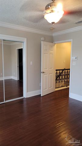 1010 N Hayne St 2, Pensacola, FL 32501