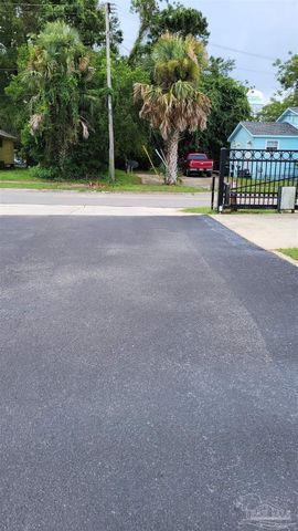 1010 N Hayne St 2, Pensacola, FL 32501