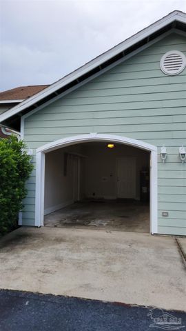 1010 N Hayne St 2, Pensacola, FL 32501