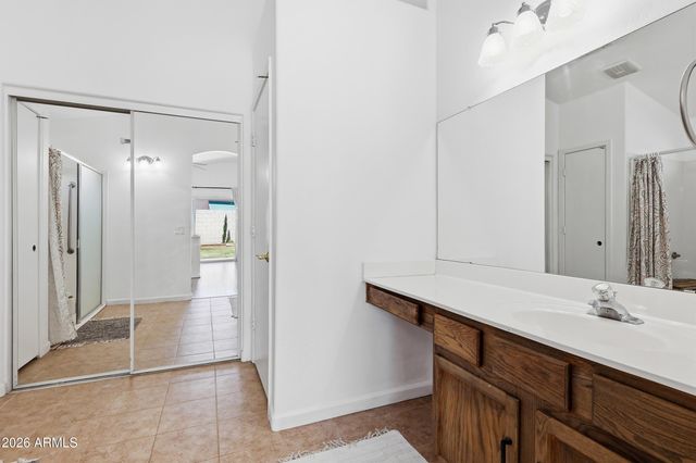7329 N 82ND Avenue, Glendale, AZ 85303