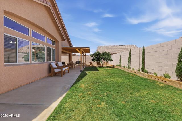 7329 N 82ND Avenue, Glendale, AZ 85303