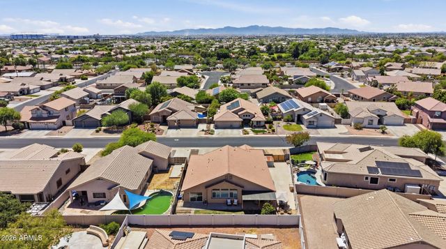 7329 N 82ND Avenue, Glendale, AZ 85303