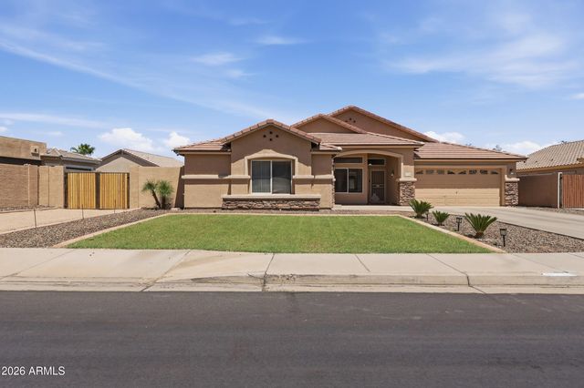 7329 N 82ND Avenue, Glendale, AZ 85303
