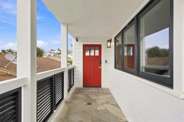 118 Meyer Court, Hermosa Beach, CA 90254