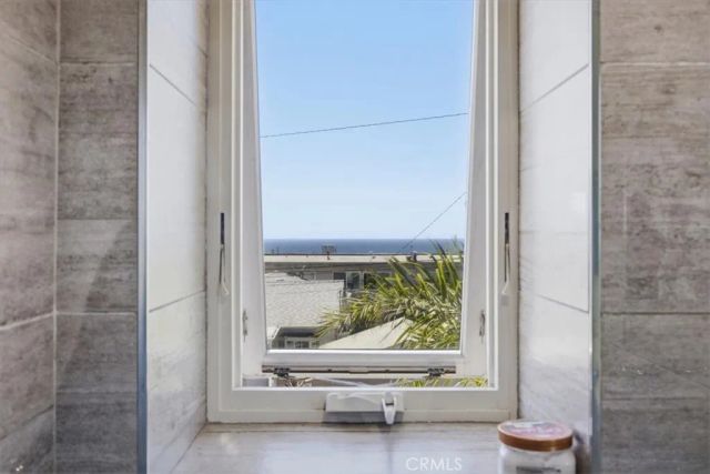 118 Meyer Court, Hermosa Beach, CA 90254