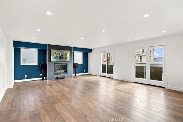 118 Meyer Court, Hermosa Beach, CA 90254