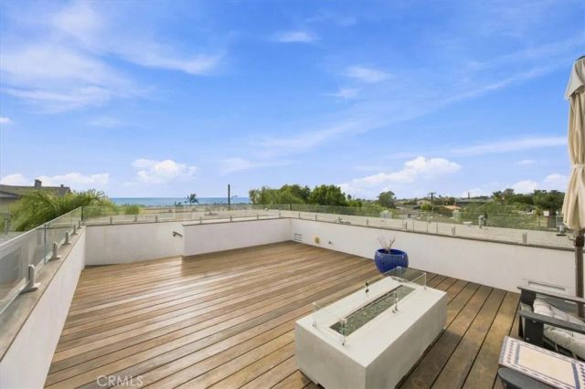 118 Meyer Court, Hermosa Beach, CA 90254