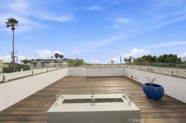 118 Meyer Court, Hermosa Beach, CA 90254