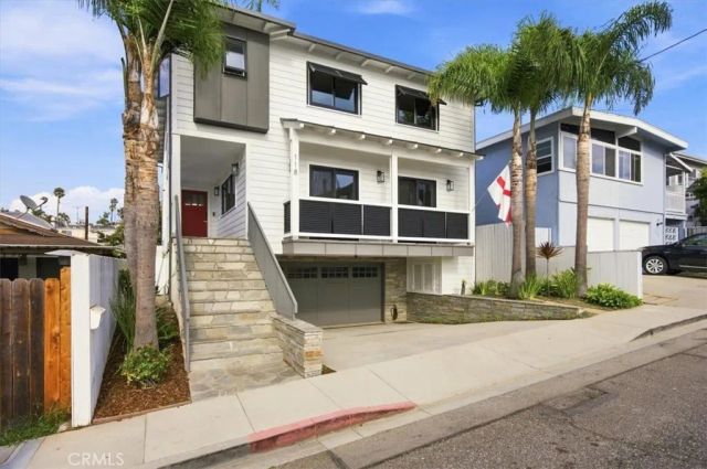 118 Meyer Court, Hermosa Beach, CA 90254