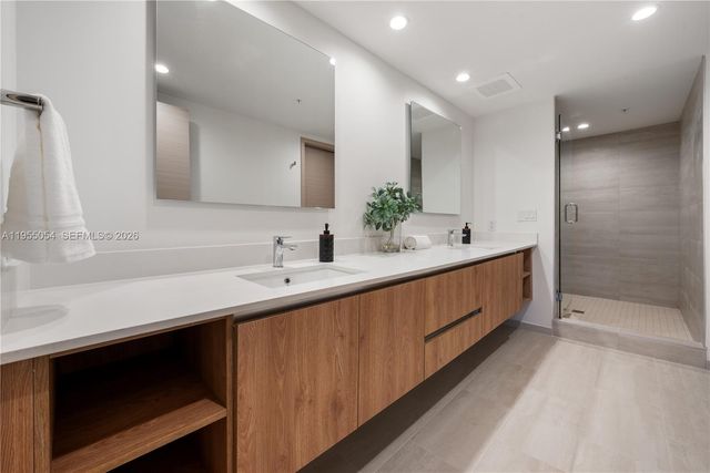 10281 W Bay Harbor Dr PH01, Bay Harbor Islands, FL 33154