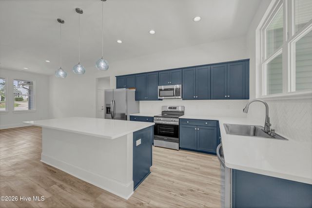 251 Foxcroft Road, Southport, NC 28461