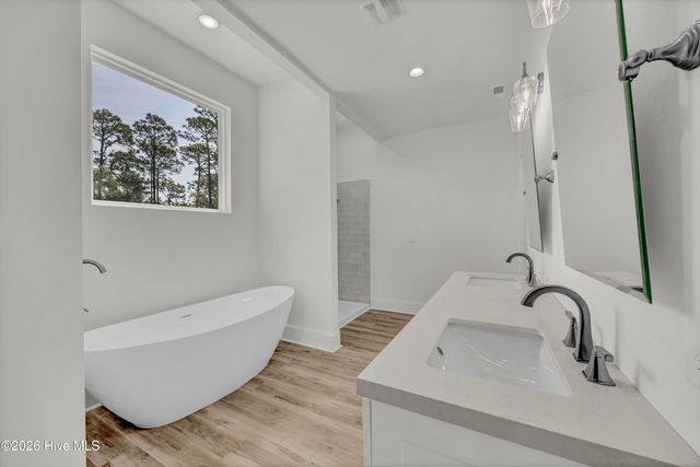 251 Foxcroft Road, Southport, NC 28461
