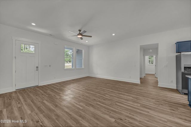 251 Foxcroft Road, Southport, NC 28461
