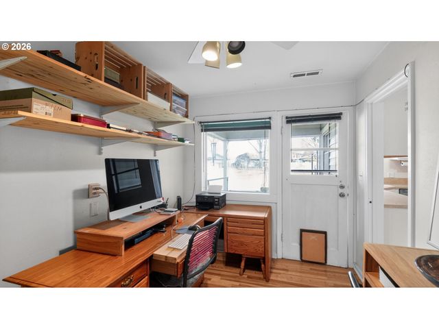 651 WAYNE Dr, Keizer, OR 97303