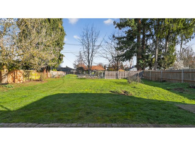 651 WAYNE Dr, Keizer, OR 97303