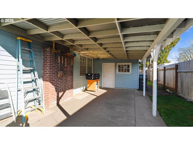 651 WAYNE Dr, Keizer, OR 97303