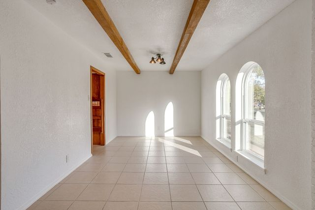 10127 Ravenswood Road, Granbury, TX 76049