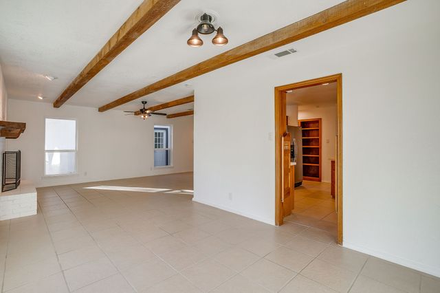 10127 Ravenswood Road, Granbury, TX 76049