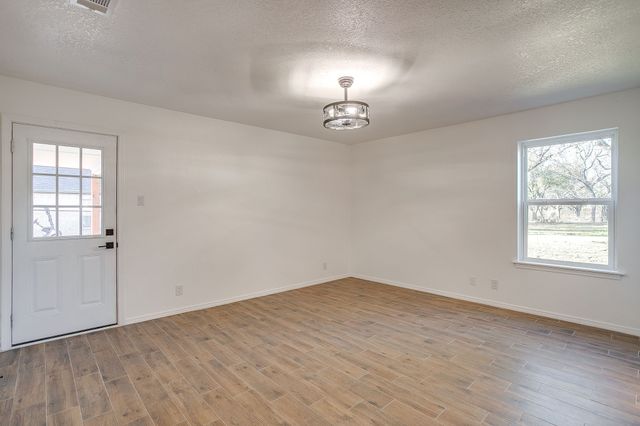 10127 Ravenswood Road, Granbury, TX 76049