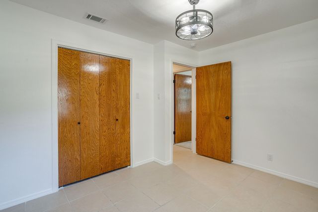 10127 Ravenswood Road, Granbury, TX 76049