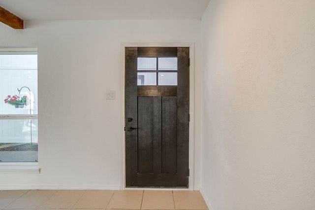 10127 Ravenswood Road, Granbury, TX 76049