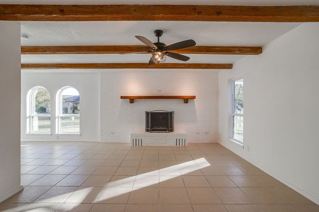 10127 Ravenswood Road, Granbury, TX 76049