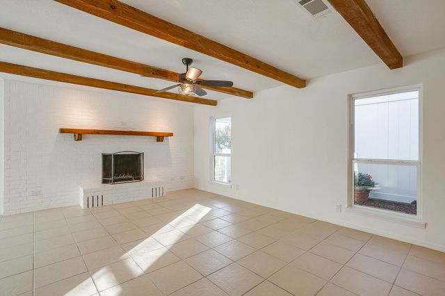 10127 Ravenswood Road, Granbury, TX 76049