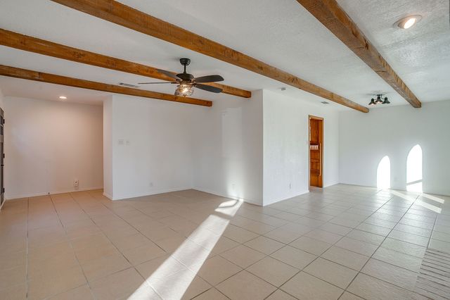 10127 Ravenswood Road, Granbury, TX 76049