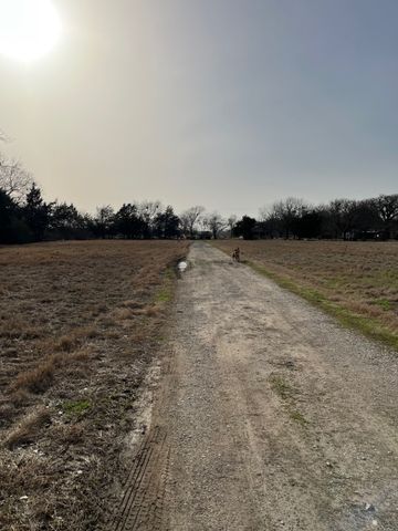 601 Pritchett Lane, Kemp, TX 75143