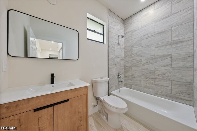 3231 57th ST W, Lehigh Acres, FL 33971