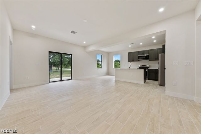 3231 57th ST W, Lehigh Acres, FL 33971