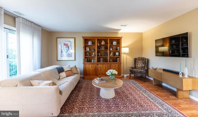 204 CAMSTEN CT, Chesterbrook, PA 19087