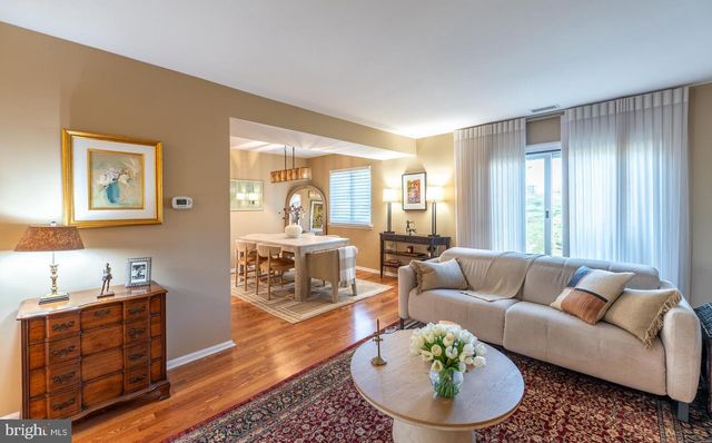 204 CAMSTEN CT, Chesterbrook, PA 19087