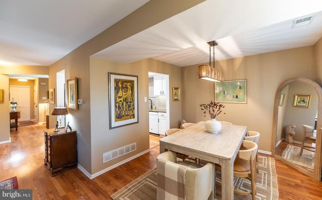 204 CAMSTEN CT, Chesterbrook, PA 19087