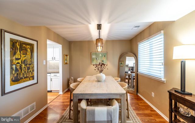 204 CAMSTEN CT, Chesterbrook, PA 19087