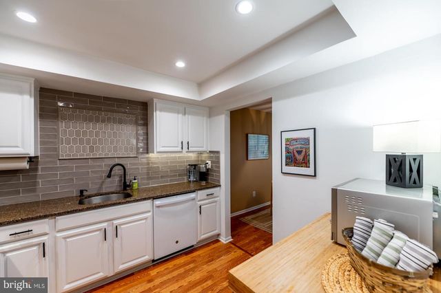 204 CAMSTEN CT, Chesterbrook, PA 19087