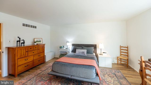 204 CAMSTEN CT, Chesterbrook, PA 19087