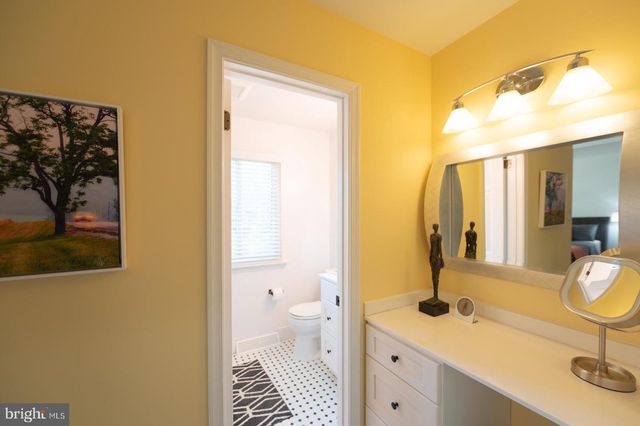 204 CAMSTEN CT, Chesterbrook, PA 19087