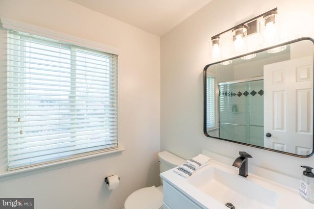 204 CAMSTEN CT, Chesterbrook, PA 19087