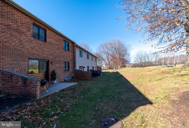 204 CAMSTEN CT, Chesterbrook, PA 19087