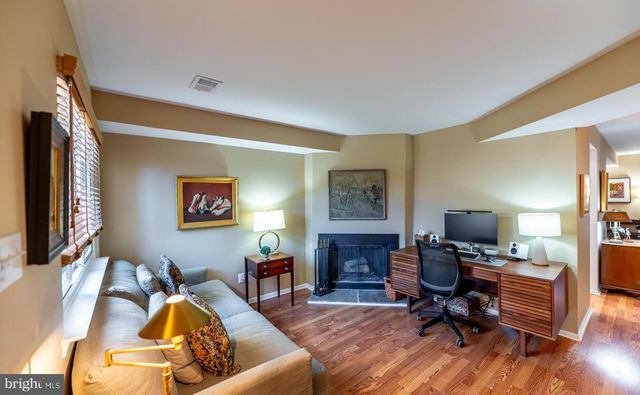 204 CAMSTEN CT, Chesterbrook, PA 19087