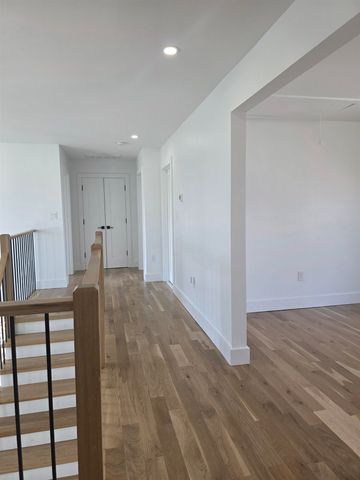 15 WALKER AVE, West Milford, NJ 07480