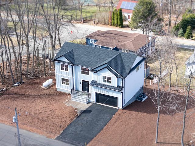 15 WALKER AVE, West Milford, NJ 07480