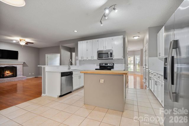 2040 Swaim Drive, Matthews, NC 28105