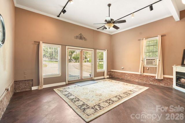 2040 Swaim Drive, Matthews, NC 28105