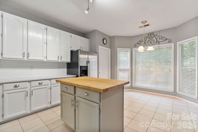 2040 Swaim Drive, Matthews, NC 28105