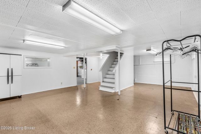 7710 Sierra Trail, Louisville, KY 40214