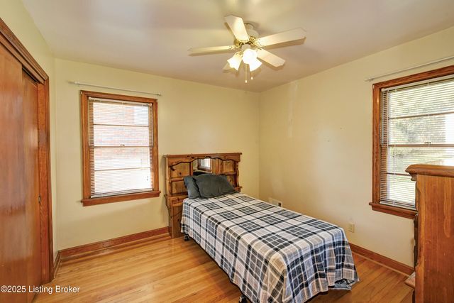 7710 Sierra Trail, Louisville, KY 40214