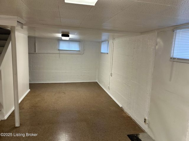 7710 Sierra Trail, Louisville, KY 40214